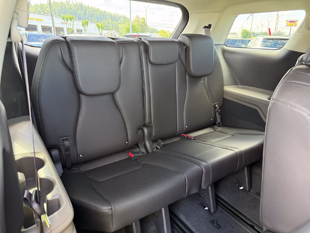 New 2026 Kia Carnival LXS FWD image 14