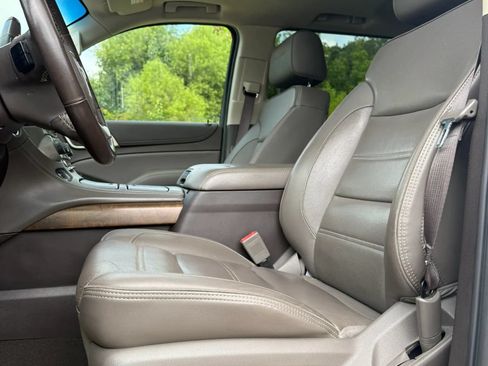 Used 2019 GMC Yukon XL Denali w/ Denali Ultimate Package AWD/4WD image 5