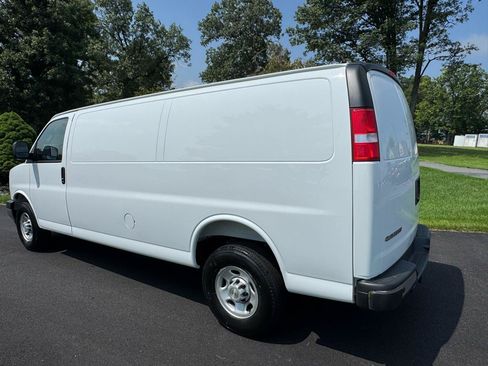 Used 2025 Chevrolet Express 2500 Extended w/ Driver Convenience Package RWD image 4