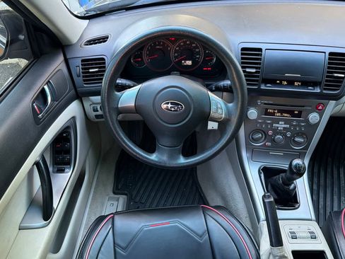 Used 2008 Subaru Outback 2.5i AWD/4WD image 16
