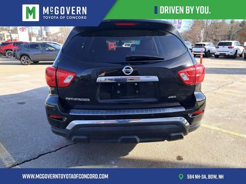 Used 2019 Nissan Pathfinder S image 3