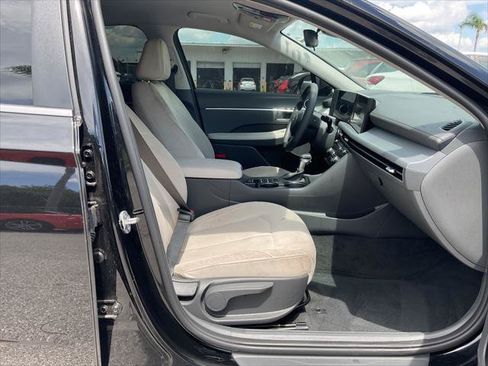 Used 2026 Hyundai Sonata SE FWD image 17