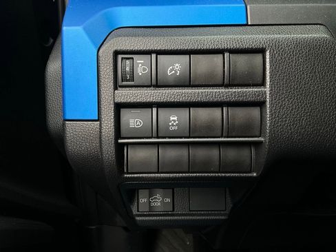 Used 2025 Toyota Tacoma TRD Off-Road image 20