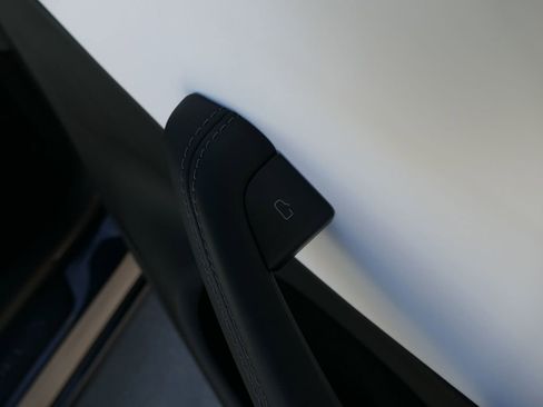 Used 2025 Tesla Model 3 Long Range image 23