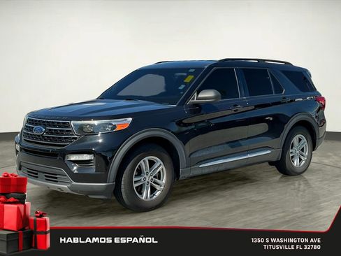 Used 2020 Ford Explorer XLT w/ Equipment Group 202A image 2