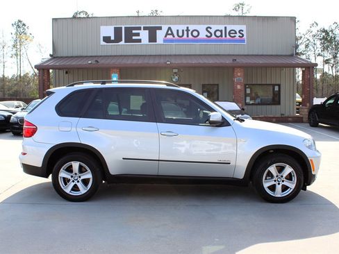 Used 2010 BMW X5 xDrive35d image 8