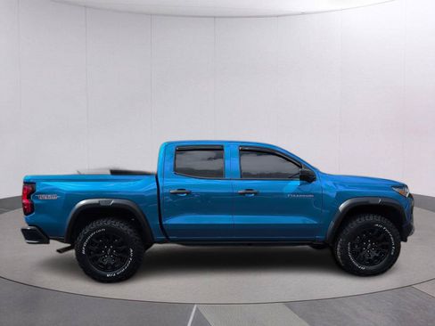 Used 2024 Chevrolet Colorado Trail Boss w/ Advanced Trailering Package AWD/4WD image 6