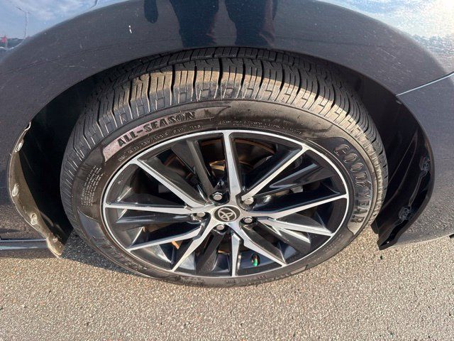 Used 2021 Toyota Camry SE FWD image 13