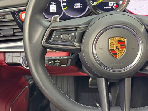 Used 2022 Porsche Panamera 4 w/ Premium Package image 22