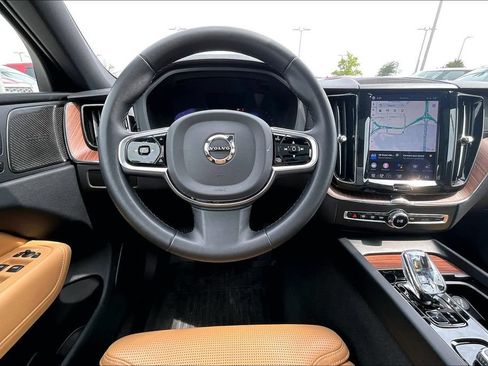 Used 2023 Volvo XC60 B5 Ultimate w/ Climate Package AWD/4WD image 6