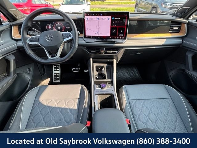 Certified 2025 Volkswagen Tiguan SEL R-Line AWD/4WD image 13