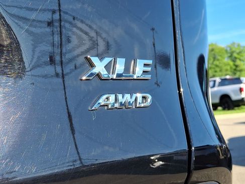 Certified 2025 Toyota RAV4 XLE AWD/4WD image 33
