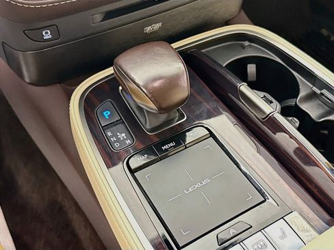 Used 2019 Lexus LS 500 AWD w/ Interior Upgrade Package image 19