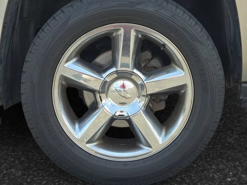Used 2014 Chevrolet Tahoe LTZ AWD/4WD image 4