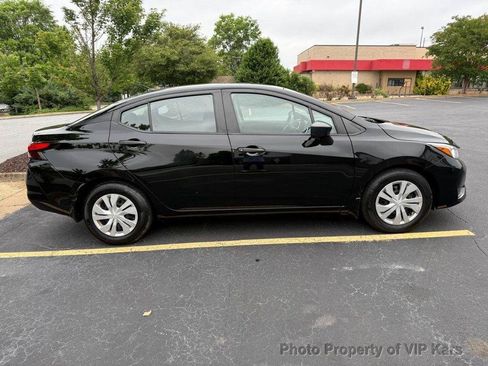 Used 2023 Nissan Versa S w/ Trunk Package FWD image 4