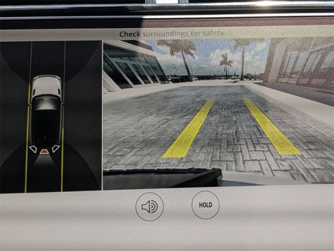 New 2025 Land Rover Range Rover Velar Dynamic SE image 28