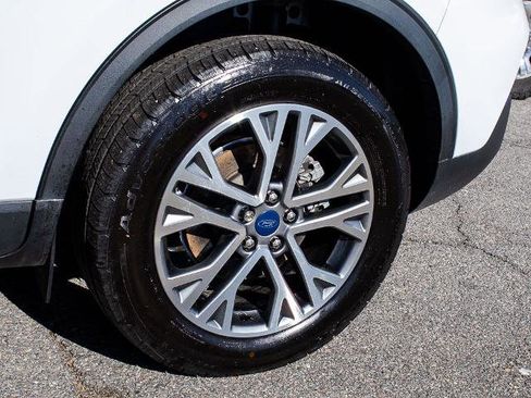 Certified 2022 Ford Escape SEL image 6