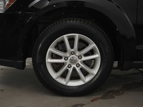 Used 2014 Dodge Journey SXT image 27