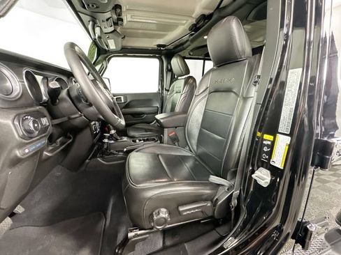 Used 2023 Jeep Wrangler Unlimited Sahara w/ Cold Weather Group AWD/4WD image 20
