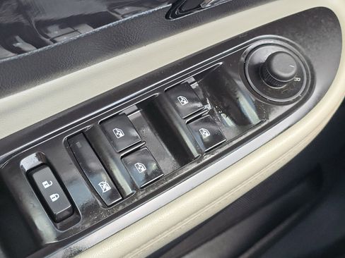 Used 2020 Buick Encore Preferred w/ Safety Package image 10