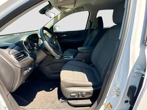 Used 2024 Chevrolet Equinox LT FWD image 31