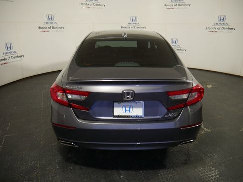 Used 2018 Honda Accord Sport image 5