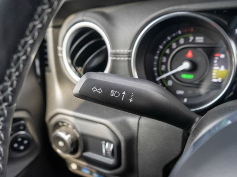 Used 2023 Jeep Wrangler Unlimited Sahara w/ Cold Weather Group AWD/4WD image 26