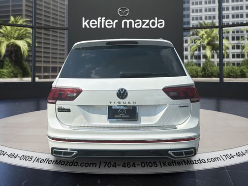 Used 2022 Volkswagen Tiguan SEL R-Line AWD/4WD image 6