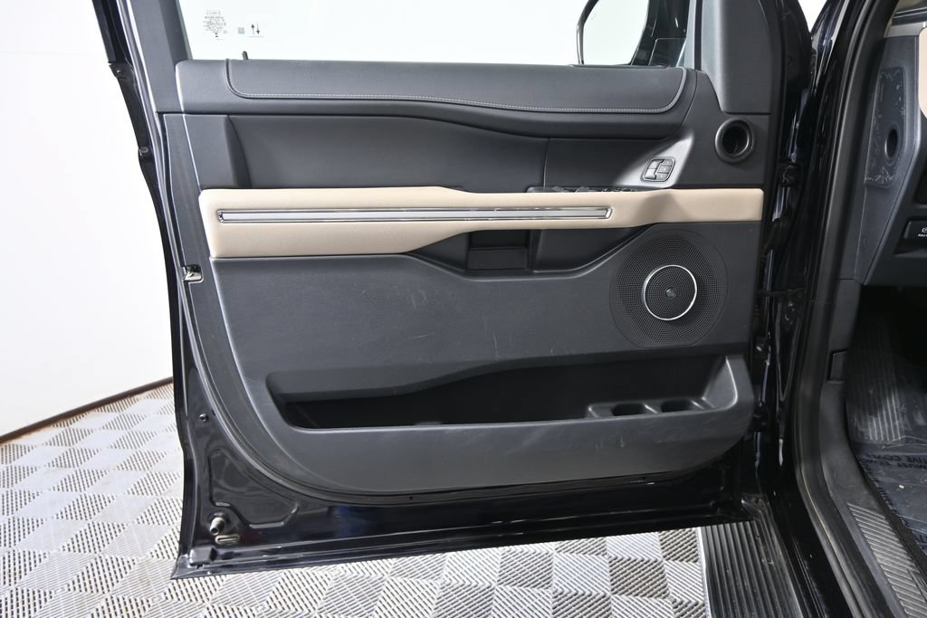 Used 2023 Ford Expedition Max Limited AWD/4WD image 20