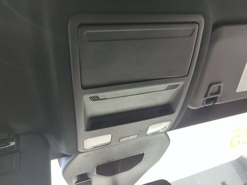 Certified 2025 Ford Escape ST-Line AWD/4WD image 32