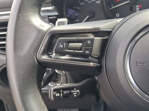Used 2023 Porsche Macan AWD/4WD image 24