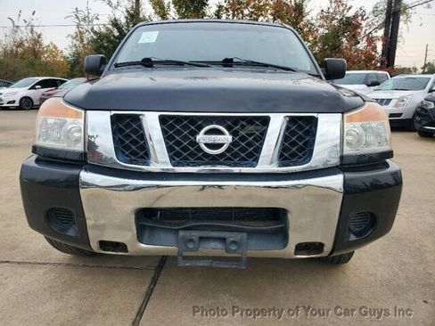 Used 2010 Nissan Titan SE RWD image 4