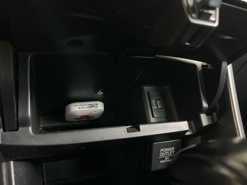 Used 2017 Honda Accord Sport image 32