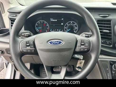 New 2025 Ford Transit 250 148 Medium Roof image 20