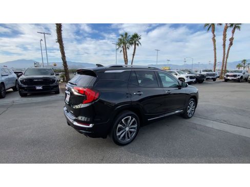 Used 2020 GMC Terrain Denali w/ Denali Premium Package image 8