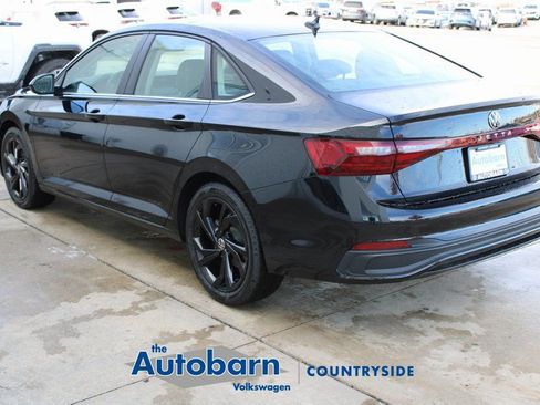 New 2026 Volkswagen Jetta SE FWD image 4