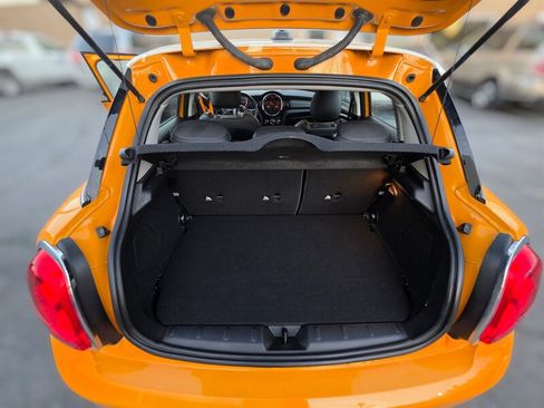 Used 2016 MINI Cooper 4-Door Hardtop image 11