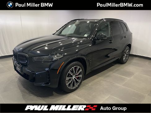 Used 2026 BMW X5 xDrive50e w/ M Sport Package AWD/4WD image 1