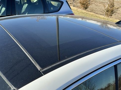 Used 2022 Toyota Camry XLE image 23