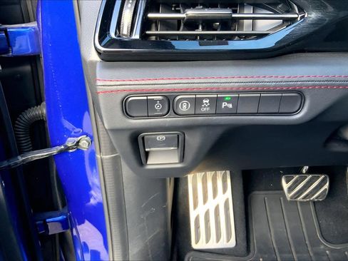 Used 2022 Acura MDX A-Spec image 32