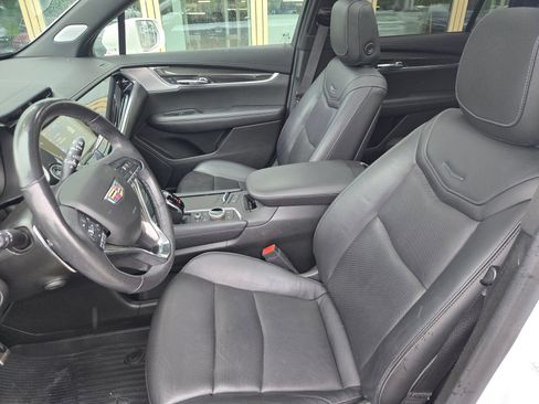 Used 2020 Cadillac XT6 Sport AWD/4WD image 27