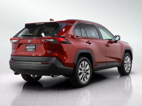 Used 2025 Toyota RAV4 XLE Premium w/ Weather Package AWD/4WD image 7