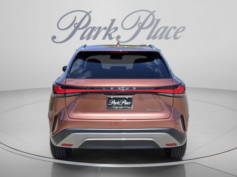 Used 2023 Lexus RX 350 Premium Plus w/ Cold Area Package FWD image 4