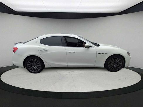 Used 2019 Maserati Ghibli S Q4 AWD/4WD image 9