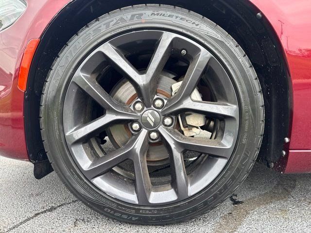 Used 2022 Dodge Charger SXT w/ Blacktop Package RWD image 40