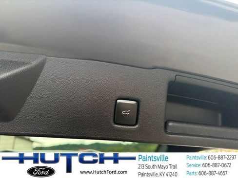 Used 2025 Ford Escape ST-Line Select AWD/4WD image 13