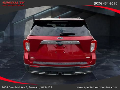 Used 2020 Ford Explorer XLT w/ Equipment Group 202A image 4