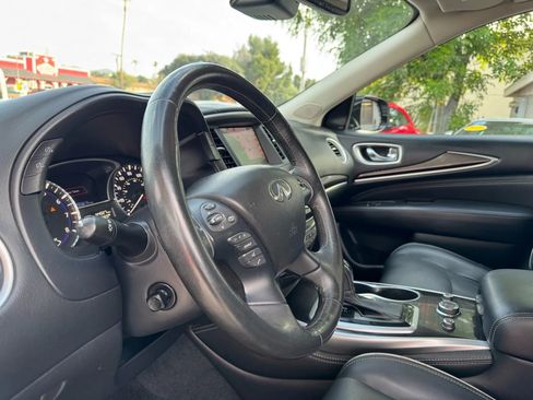 Used 2019 INFINITI QX60 Luxe w/ Essential Package FWD image 10