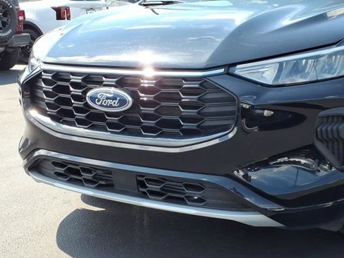 Used 2024 Ford Escape ST-Line w/ Tech Pack #1 AWD/4WD image 29