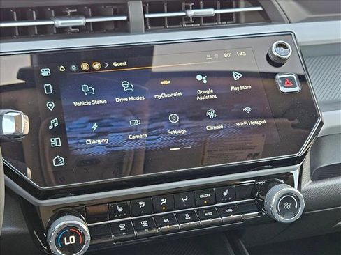 New 2027 Chevrolet Bolt LT w/ Comfort Package FWD image 12